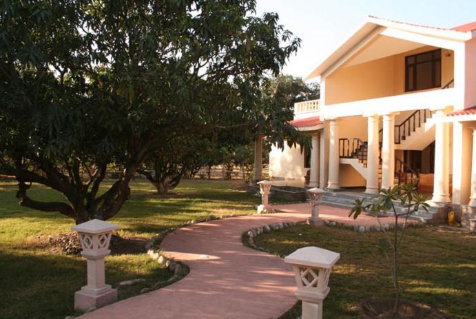 Nadiya Parao Garjia Exterior foto
